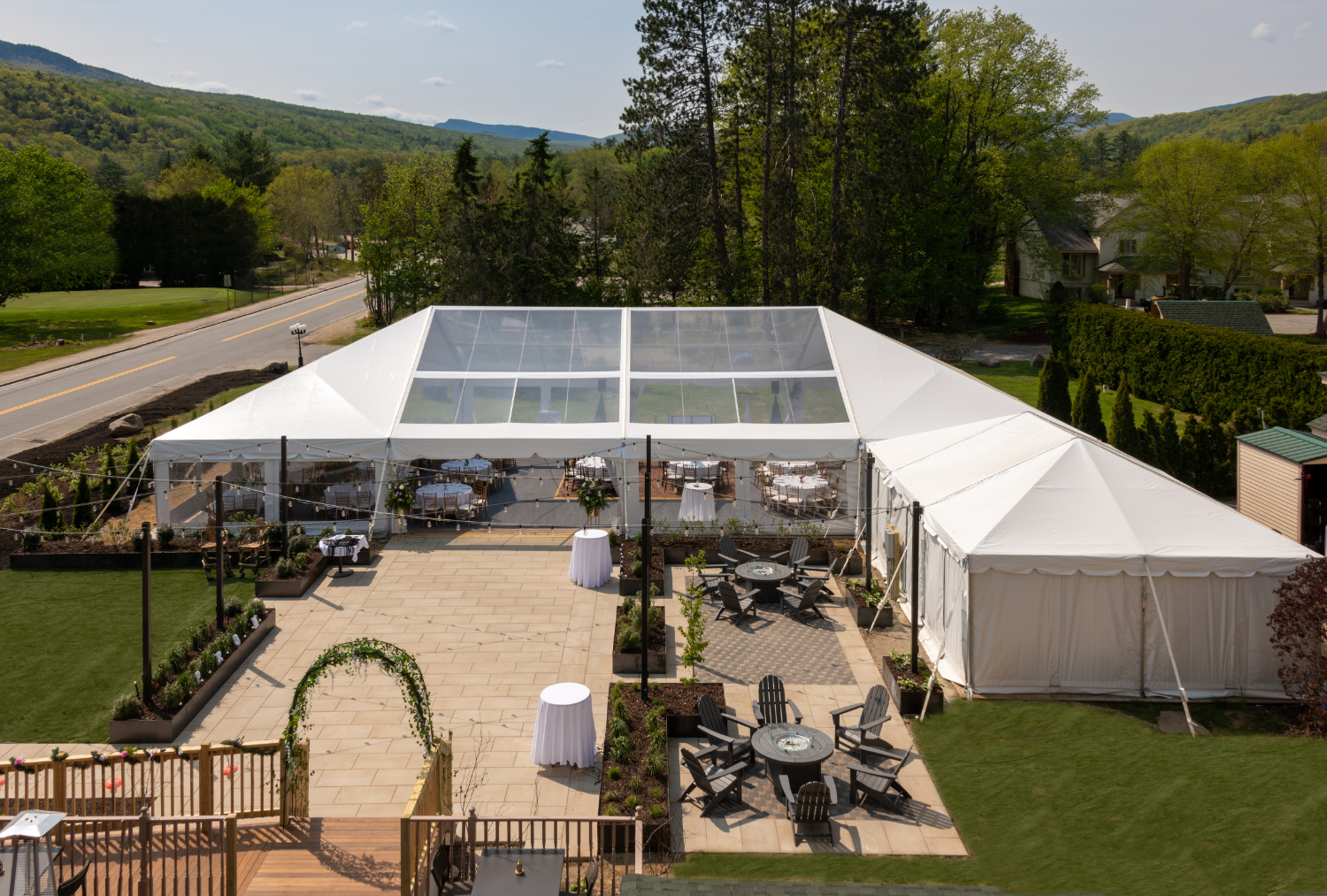 The Wentworth Inn deck with tent and tables