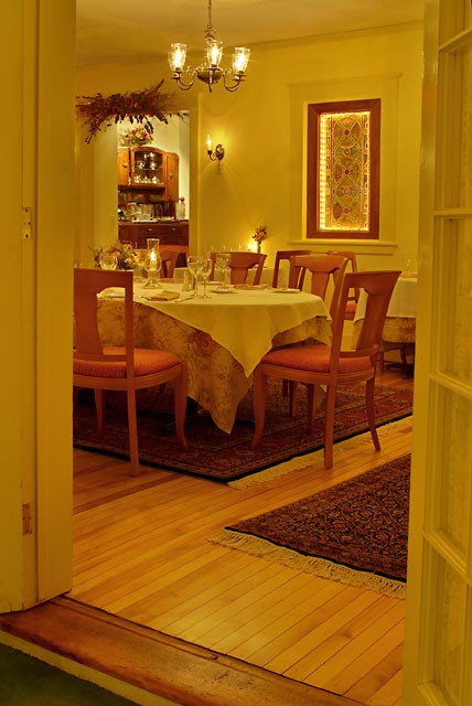 dining-room-table The Wentworth Inn's Award Winning Dining